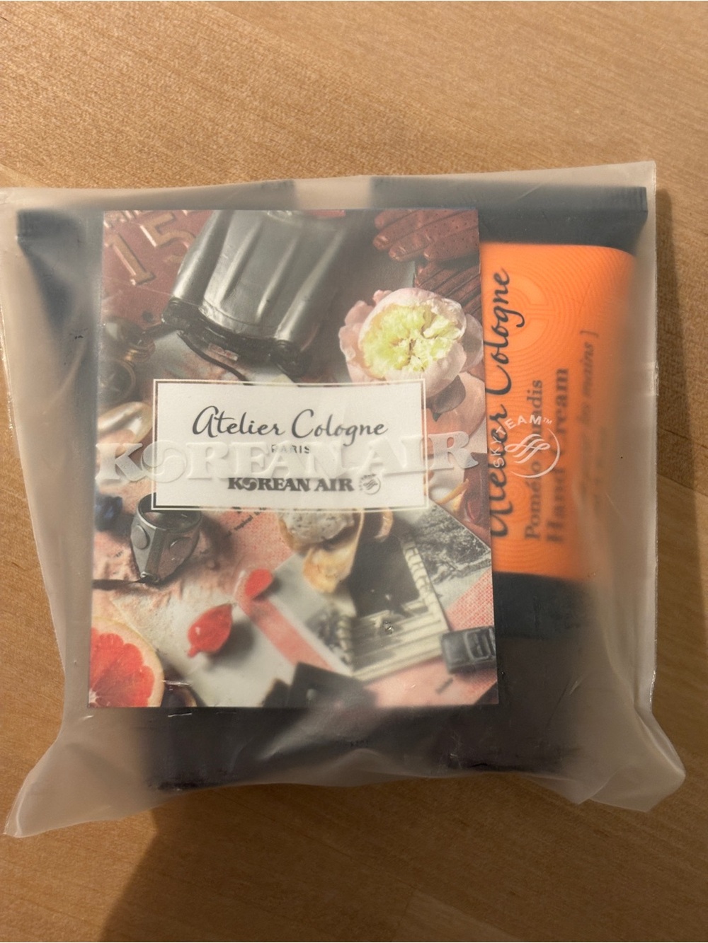 Atelier Cologne Pomelo Paradise Travel Size Set Hand Body Lip New - Picture 2 of 4